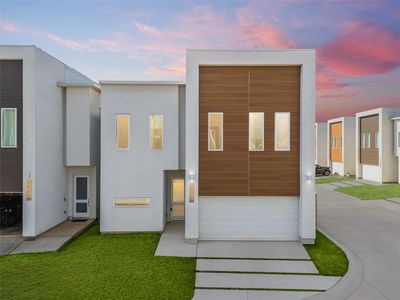5519 Paraiso Pl