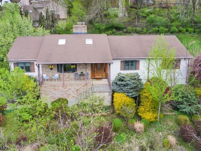 Property at 204 Queens Ln, Mountainside, NJ