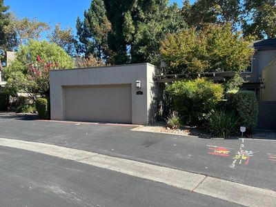 1610 Sparkling Way