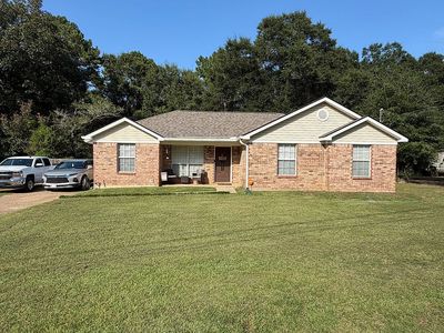 2076 Mesa Dr