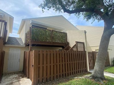 637 Executive Center Drive #N207