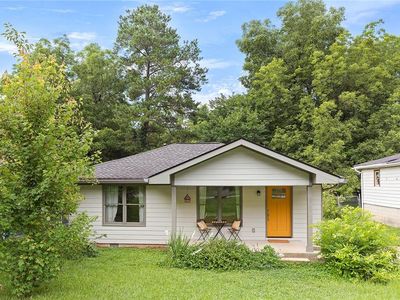 2280 Larchwood Rd SW