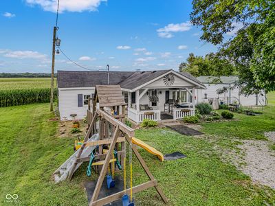 5653 S Jonesville Rd