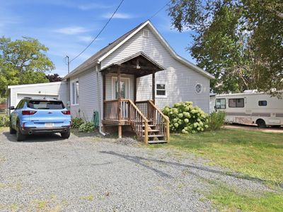 107 Blaine Ave