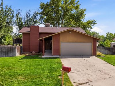 2902 Violet Pl