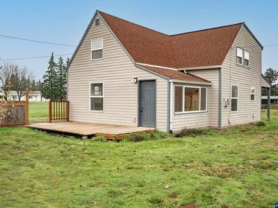 352 NE Polk Station Rd