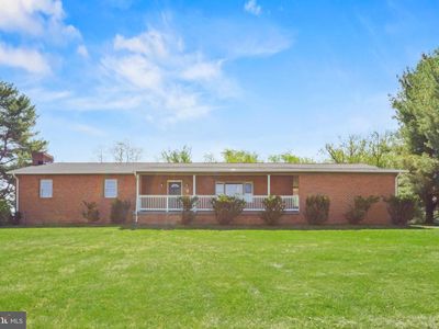 40 Troxell Ln