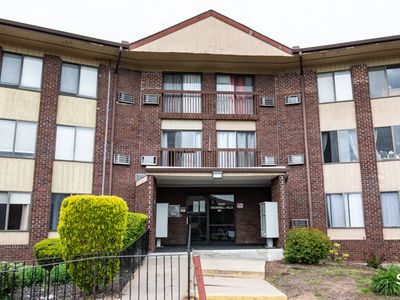 2217 Cromwell Hills Drive #2217