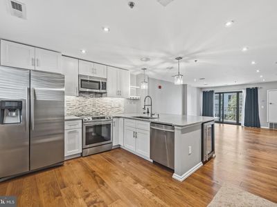2 Leverington Ave #21