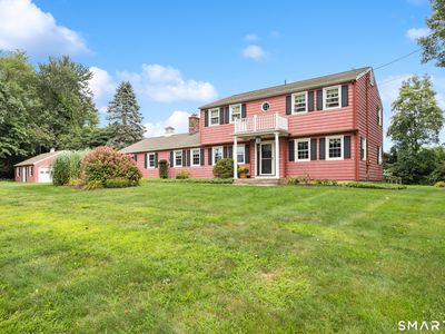 3 Robindale Drive