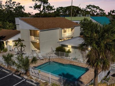 6451 Elmwood Ave APT H