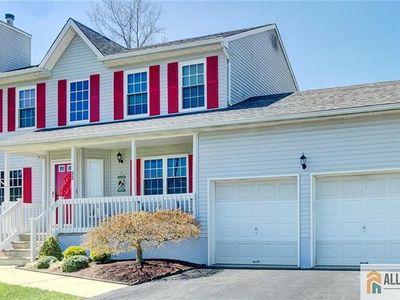 33 Cherry Blossom Dr