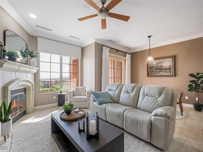 27 Via Visione UNIT 102