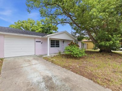 6037 Moog Rd