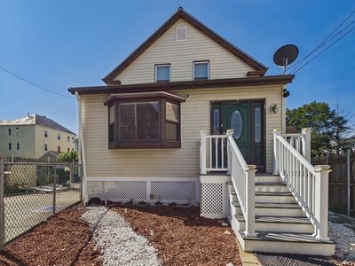 206 Austin St