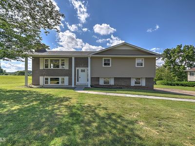 228 Oneida Ct