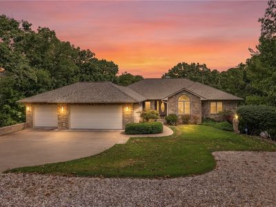 6 Hughes Ln