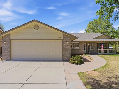 729 Monument View Dr