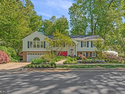 4929 Bexley Ln