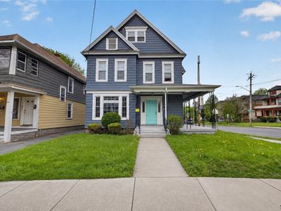 1061 Lancaster Ave
