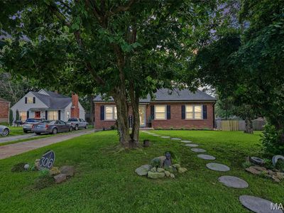 306 Roberta Ave