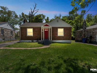 8246 Montreal Dr