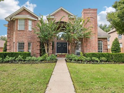 758 Livingston Dr