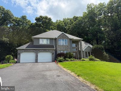 405 Houtz Ln