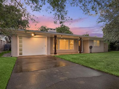 1205 Marine Dr