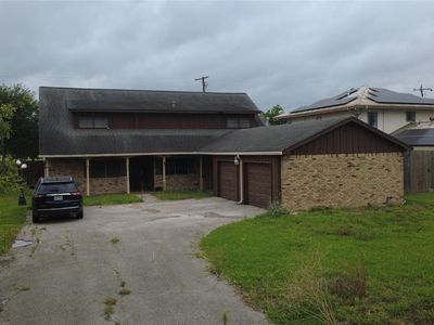 1609 Leggett Dr