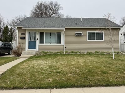 807 14th Ave W