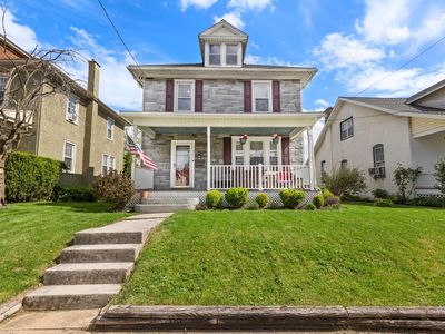 250 E Jackson St