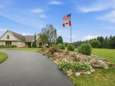 8545 Larned Rd