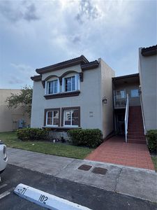 15771 SW 137th Ave APT 201