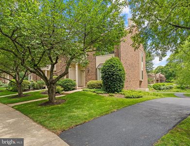 10 Elan Ln