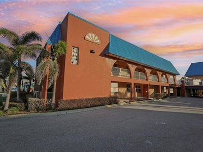 17035 Gulf Blvd #202