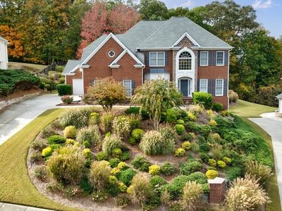 556 Vinings Springs Dr SE