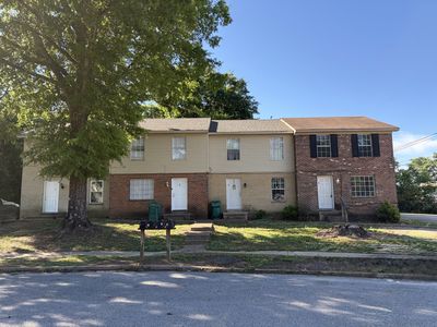 40 Carolane Dr
