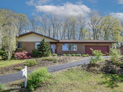 28 Tanya Dr