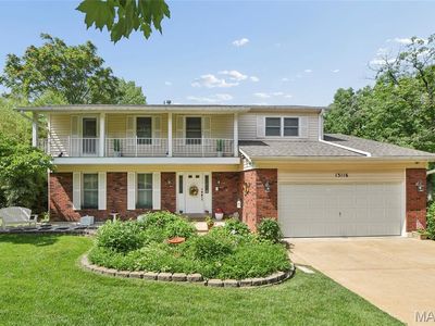 Property at 13116 Huntercreek Ridge Rd, Saint Louis, MO