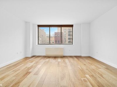 250 E 30th St APT 3C