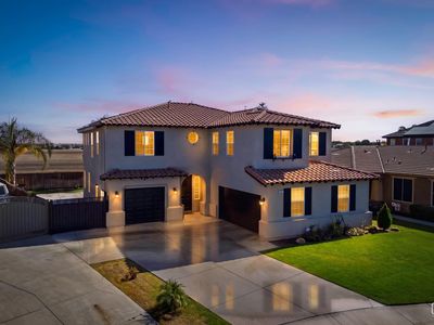10109 Sharktooth Peak Dr