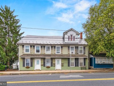 128 E Main St