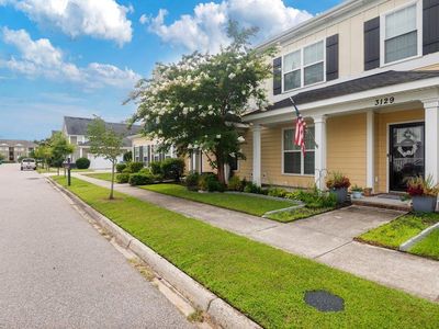3127 Patrick Henry Dr