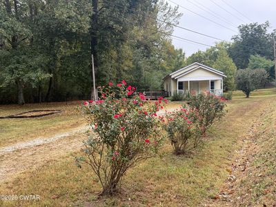 1051 Beacon Rd
