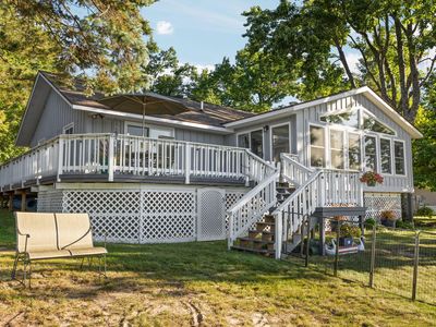 3931 Lakeside Ct
