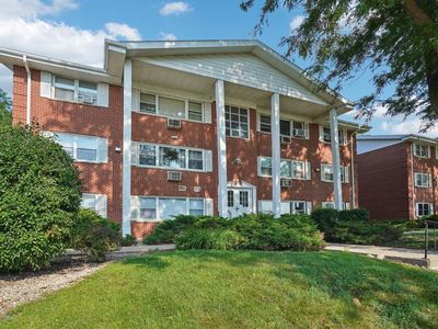 215 Country Club DRIVE #1B