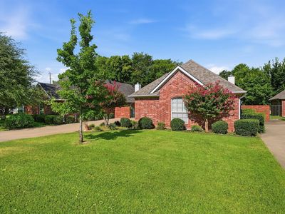2704 Rex Cruse Dr