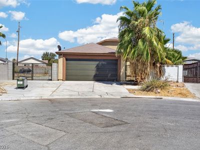 4030 Bright Star Ct