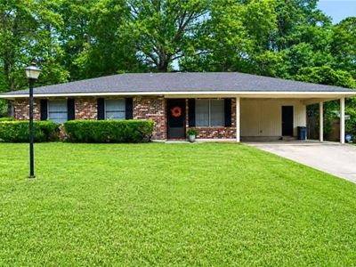 Property at 417 W Hampton Dr, Pineville, LA